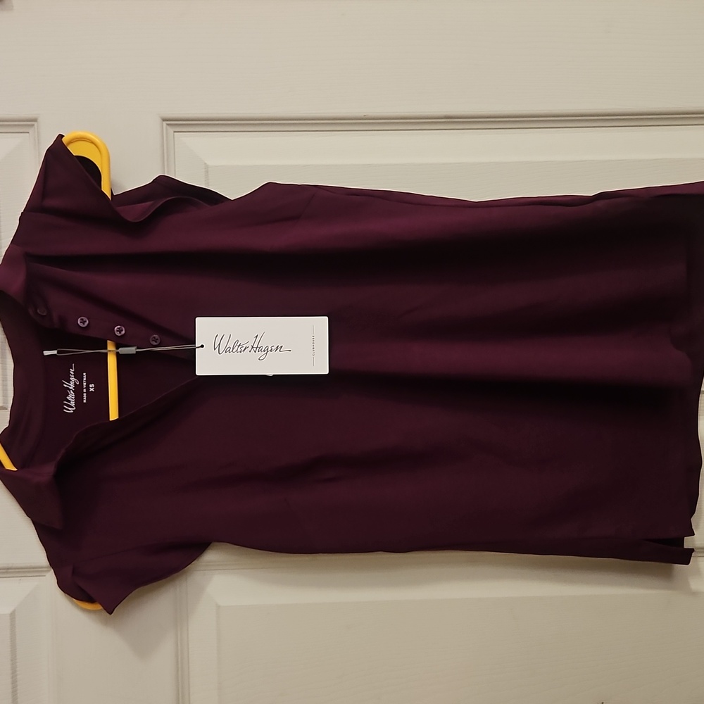 Walter Hagen Women’s Clubhouse Flutter Sleeve: BEET: NEW WITH TAGS: SIZE XS